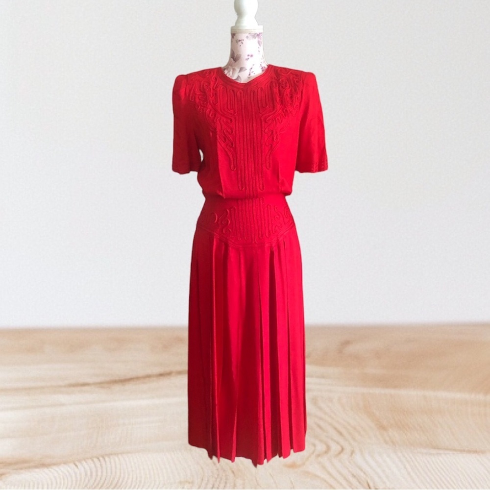 Vintage Sarah Elizabeth Embroidered Red Dress